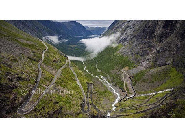 عکس شماره 3 - روستای حیران (گردنه حیران)