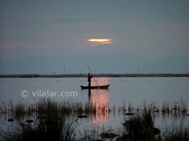عکس شماره 3 - جزیره آشوراده در بندر ترکمن