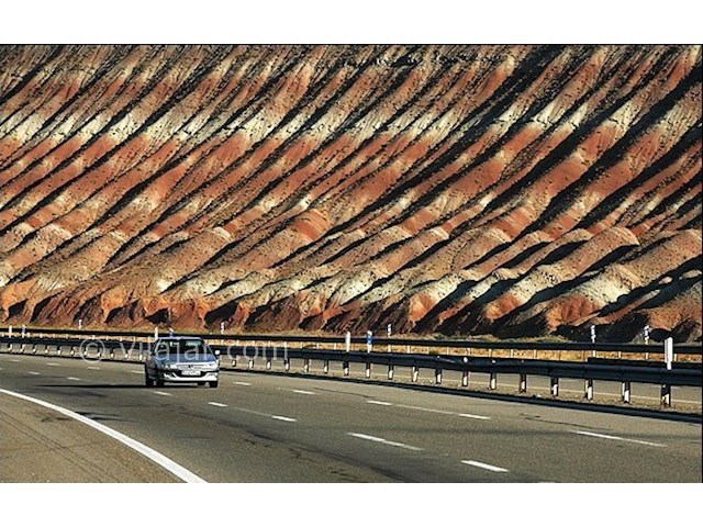 عکس شماره 3 - کوه های رنگی ماهنشان زنجان