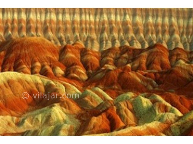 عکس شماره 5 - کوه های رنگی ماهنشان زنجان