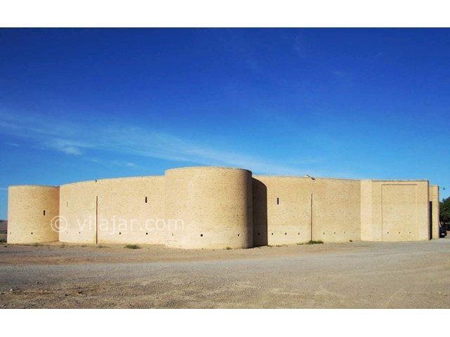 عکس شماره 4 - کاروانسرای زین الدین مهریز
