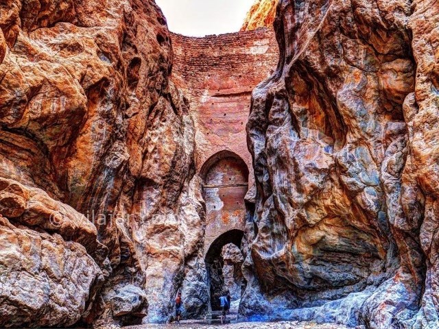 عکس شماره 3 - طاق شاه عباسی (سد عباسی)