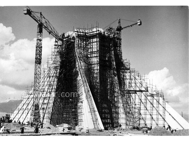 عکس شماره 6 - برج آزادی تهران