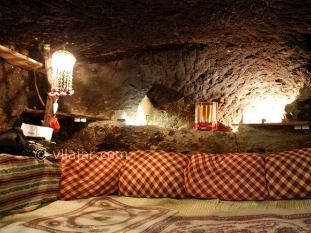 عکس شماره 3 - روستای صخره ای میمند