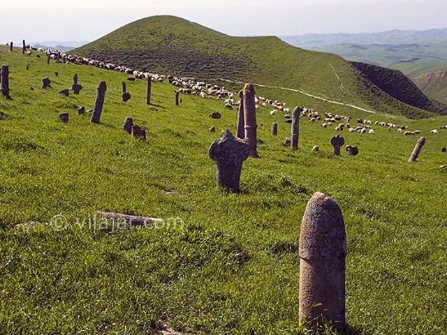 عکس شماره 4 - زیارتگاه و قبرستان خالد نبی