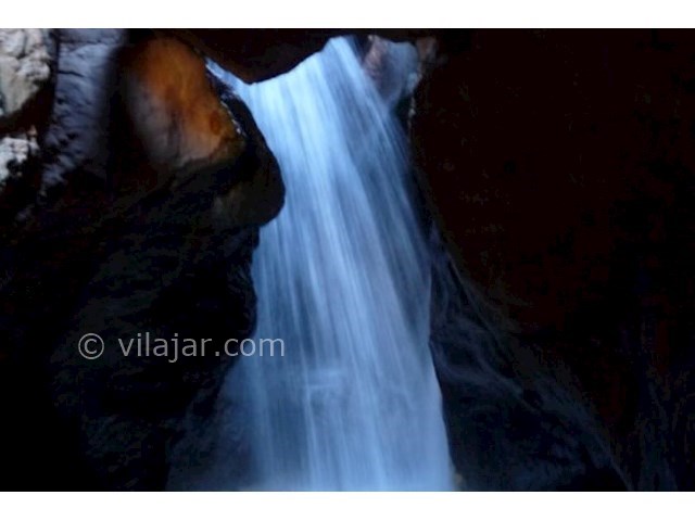 عکس اصلی شماره 2 - آبشار مجن