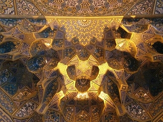 مدرسه چهار باغ اصفهان