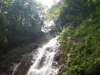 آبشار سنگ بن چشمه