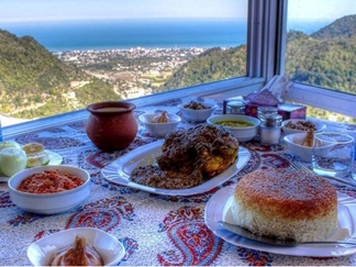 رستوران لطفی (دربند) سرولات