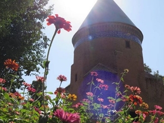 آرامگاه حمدالله مستوفی قزوین