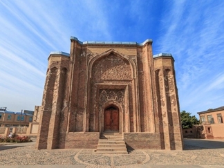 گنبد علویان همدان