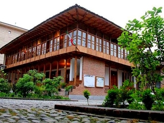 خانه و مقبره میرزا کوچک خان