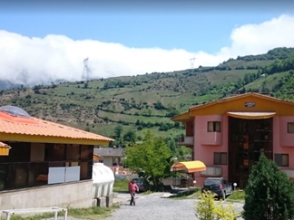 چشمه آبگرم لاویج