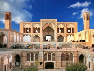 مسجد آقا بزرگ کاشان