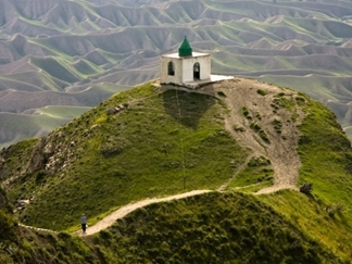 زیارتگاه خالد نبی گنبد کاووس