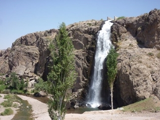 سد و آبشار آیدوغموش میانه