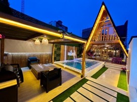 کلبه چوبی با استخر جکوزی رامسر