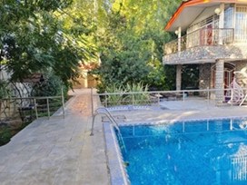 اجاره ویلا باغبهادران اصفهان