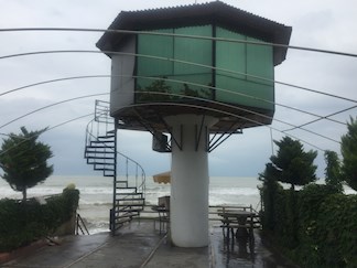 سوییت شیشه اى ساحلی در نوشهر