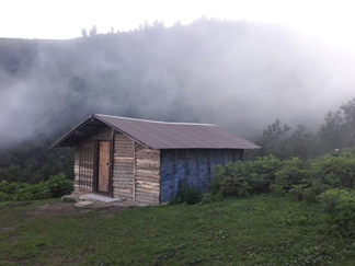 کلبه چوبی در ییلاق ماسال