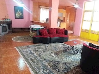 اجاره واحد در 2000 تنکابن