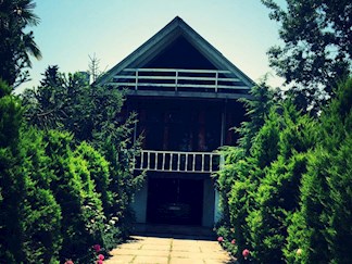 ویلا بااستخر نزدیک نمک آبرود