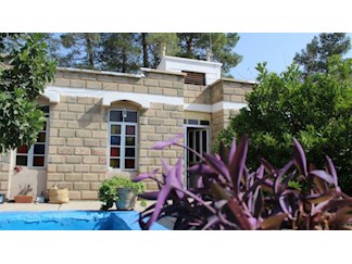 اقامتگاه بوم گردی ماه بانو