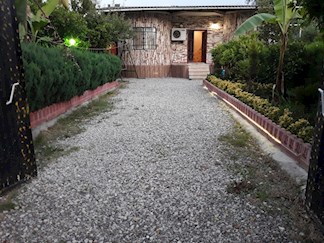 اجاره ویلا باغ استخردار چالوس