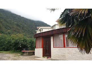 ویلا جنگلی در رامسر با استخر و بیلیارد