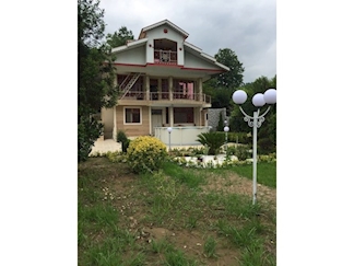 ویلا استخردار در قلعه رودخان