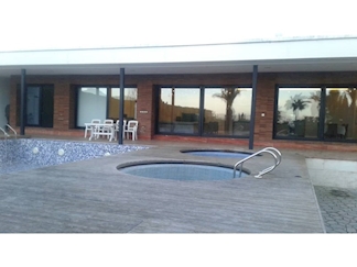 اجاره ویلا با جکوزی و استخر لب دریا