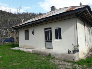 خانه روستایی نزدیک رستم آباد