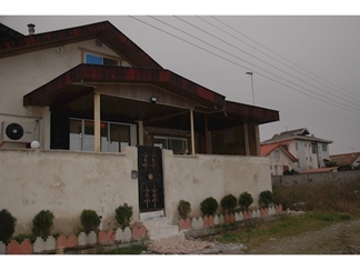 اجاره ویلای چسبیده به دریا