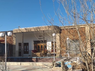 اقامتگاه بومگردی عمارت عباسی