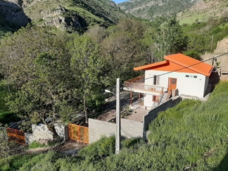 اقامتگاه بوم گردی گلوسنگ