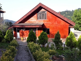 ویلا چوبی استخردار جنگل دالخانی