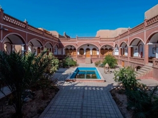 اقامتگاه سنتی فانوس ویونا