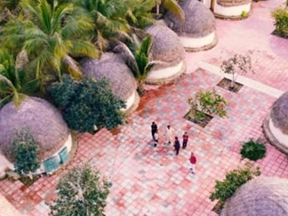 اقامتگاه بوم گردی دُر بلوچ