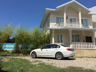 اجاره ویلا با استخر روباز آبگرم رامسر