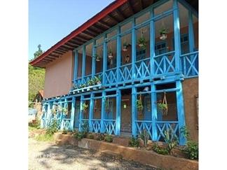 اقامتگاه بومگردی ماه نشین