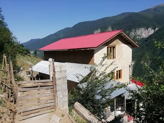 ویلا ییلاقی در ارتفاعات دو هزار