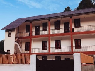 مجتمع اقامتی و خانه مسافر اَزرو