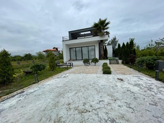 ویلا مدرن با استخر روباز شیرود