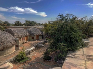 اقامتگاه بوم گردی باغ آیین های زینت