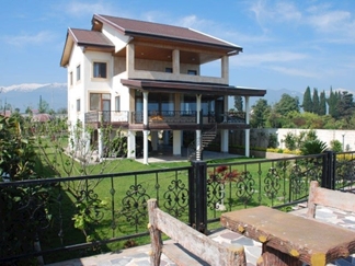 ویلا با ساحل اختصاصی در رامسر