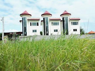 ویلای نوساز ساحلی با جکوزی