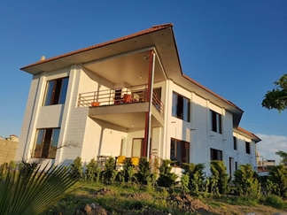 اجاره اقامتگاه در مجتمع لب دریا