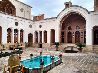 اقامتگاه سنتی شاسوسا