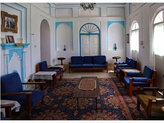 اقامتگاه بومگردی موقر