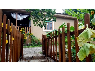 اقامتگاه بوم گردی سرخدار